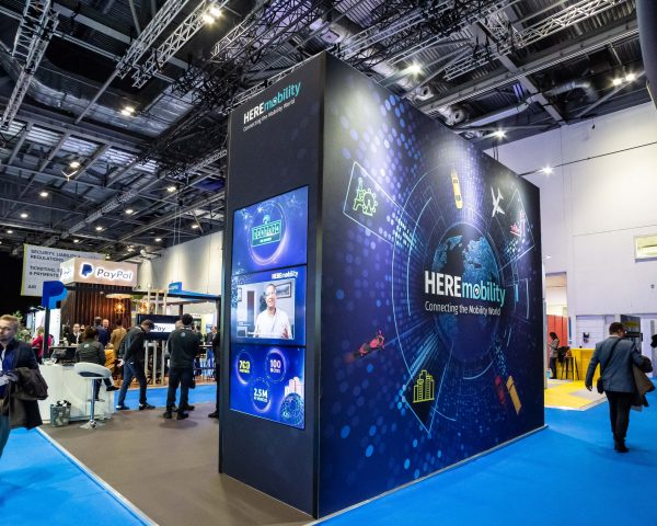 Creative Exhibition Stand Ideas using Curved LED Screens